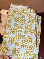 MaxSold Auction: Cotton Fabric for Quilting - 10+ Pieces - Maple Ridge (British Columbia, Canada) PARTNER MANAGED Estate Sale Online Auction - Blanshard Street