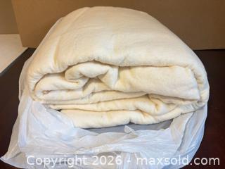 MaxSold Auction: Cotton Quilt Batting, Medium Loft, Single - Maple Ridge (British Columbia, Canada) PARTNER MANAGED Estate Sale Online Auction - Blanshard Street