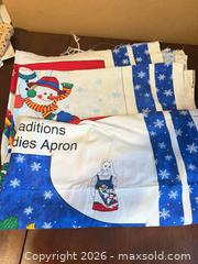 MaxSold Auction: Fabric Traditions Cotton Sew-By Panel Apron, Snowmen Christmas - Maple Ridge (British Columbia, Canada) PARTNER MANAGED Estate Sale Online Auction - Blanshard Street