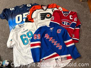 MaxSold Auction: Lot of 5 XL Sports Jerseys - Hockey & Football Teams -rh - Maple Ridge (British Columbia, Canada) PARTNER MANAGED Estate Sale Online Auction - Blanshard Street