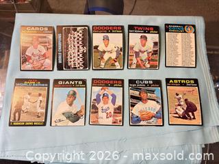 MaxSold Auction: Lot of Vintage Late 1960s–Early 1970s Topps (Likely) Baseball Cards - Maple Ridge (British Columbia, Canada) PARTNER MANAGED Estate Sale Online Auction - Blanshard Street