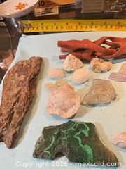 MaxSold Auction: Mixed Crystals & Minerals Assortment — Quartz, Malachite, Amethyst - Maple Ridge (British Columbia, Canada) PARTNER MANAGED Estate Sale Online Auction - Blanshard Street