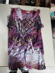 MaxSold Auction: Artsy women's tops - Upper Moreland Township (Pennsylvania, USA) SELLER MANAGED Charity/Fundraising Online Auction - Davisville Road