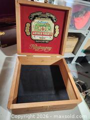 MaxSold Auction: Collection of small wooden boxes - Upper Moreland Township (Pennsylvania, USA) SELLER MANAGED Charity/Fundraising Online Auction - Davisville Road