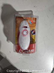 MaxSold Auction:  Conair Palm press iron - Upper Moreland Township (Pennsylvania, USA) SELLER MANAGED Charity/Fundraising Online Auction - Davisville Road