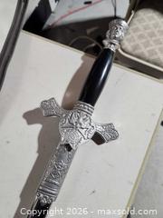 MaxSold Auction: Decorative knights of Columbus display peice - Upper Moreland Township (Pennsylvania, USA) SELLER MANAGED Charity/Fundraising Online Auction - Davisville Road