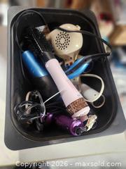 MaxSold Auction: Hair electronics  - Upper Moreland Township (Pennsylvania, USA) SELLER MANAGED Charity/Fundraising Online Auction - Davisville Road