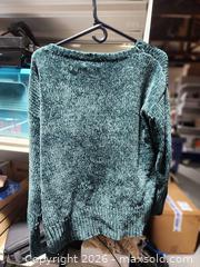 MaxSold Auction: Jones new York sweater (Green) - Upper Moreland Township (Pennsylvania, USA) SELLER MANAGED Charity/Fundraising Online Auction - Davisville Road