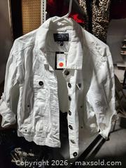 MaxSold Auction: Outer edge top - Upper Moreland Township (Pennsylvania, USA) SELLER MANAGED Charity/Fundraising Online Auction - Davisville Road