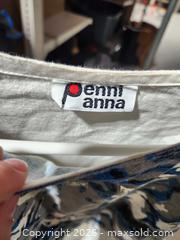 MaxSold Auction: Penni Anna vintage style tiger print top - Upper Moreland Township (Pennsylvania, USA) SELLER MANAGED Charity/Fundraising Online Auction - Davisville Road