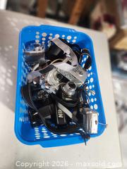 MaxSold Auction: Small bin of cameras - Upper Moreland Township (Pennsylvania, USA) SELLER MANAGED Charity/Fundraising Online Auction - Davisville Road