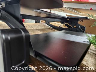 MaxSold Auction: Vivo tabletop standing desk - Upper Moreland Township (Pennsylvania, USA) SELLER MANAGED Charity/Fundraising Online Auction - Davisville Road
