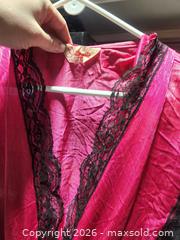 MaxSold Auction: Women's gown - Upper Moreland Township (Pennsylvania, USA) SELLER MANAGED Charity/Fundraising Online Auction - Davisville Road