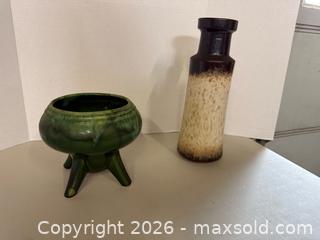 MaxSold Auction: Beauce (Canada) Ceramic Vase Planter in Green/Brown/Beige - Lakeshore (Ontario, Canada) PARTNER MANAGED Downsizing Online Auction - County Road 42