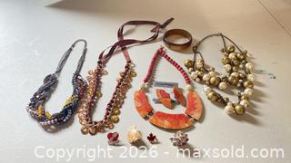 MaxSold Auction: Costume Jewelry Lot: Necklaces, Bracelet, Earrings, Brooch - Lakeshore (Ontario, Canada) PARTNER MANAGED Downsizing Online Auction - County Road 42