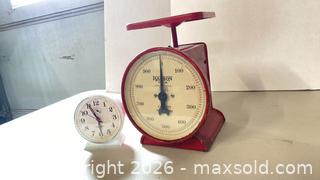 MaxSold Auction: Hanson Vintage Red/White Kitchen Scale and Alarm Clock - Lakeshore (Ontario, Canada) PARTNER MANAGED Downsizing Online Auction - County Road 42