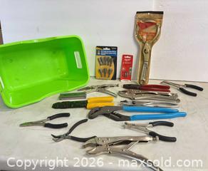 MaxSold Auction: Mixed Hand & Automotive Tool Set – Pliers, Wrenches, Drivers - Lakeshore (Ontario, Canada) PARTNER MANAGED Downsizing Online Auction - County Road 42