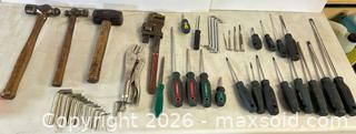 MaxSold Auction: Mixed Hand Tool Set: Screwdrivers, Wrenches, Hammers, Sockets - Lakeshore (Ontario, Canada) PARTNER MANAGED Downsizing Online Auction - County Road 42