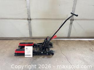 MaxSold Auction: Motomaster 1500 lb Motorcycle Jack / Lift - Lakeshore (Ontario, Canada) PARTNER MANAGED Downsizing Online Auction - County Road 42