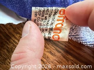 MaxSold Auction: Masters of the Universe Bath Towel - Toronto (Ontario, Canada) SELLER MANAGED Downsizing Online Auction - Massey Square (CONDO)