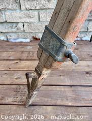 MaxSold Auction: Vintage Carl Zeiss Jena surveyor's level with tripod.  Made in Germany.  Model Ni025 - Oshawa (Ontario, Canada) SELLER MANAGED Estate Sale Online Auction - Salisbury Street