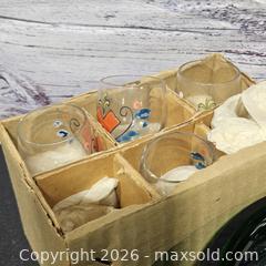 MaxSold Auction: Assorted Clear Glassware & Decor Collection - Hatboro (Pennsylvania, USA) PARTNER MANAGED Estate Sale Online Auction - Jacksonville Road