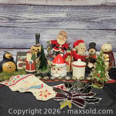 MaxSold Auction: Huge Vintage/Retro Multicolor Christmas Decorations Lot - Hatboro (Pennsylvania, USA) PARTNER MANAGED Estate Sale Online Auction - Jacksonville Road