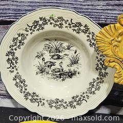 MaxSold Auction: Mixed Lot 8–12 Multicolor Floral Porcelain & Ceramic Plates & Bowls - Hatboro (Pennsylvania, USA) PARTNER MANAGED Estate Sale Online Auction - Jacksonville Road