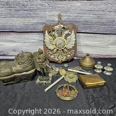 MaxSold Auction: Mixed Vintage Metalware Lot with Heraldic Plaque & Knight - Hatboro (Pennsylvania, USA) PARTNER MANAGED Estate Sale Online Auction - Jacksonville Road