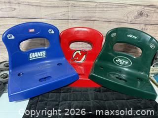 MaxSold Auction: New York / New Jersey Sports Stadium Seats  - Hatboro (Pennsylvania, USA) PARTNER MANAGED Estate Sale Online Auction - Jacksonville Road