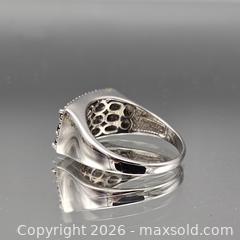 MaxSold Auction: Sterling Silver Cluster Ring with Blue-Violet Round Stones - Hatboro (Pennsylvania, USA) PARTNER MANAGED Estate Sale Online Auction - Jacksonville Road