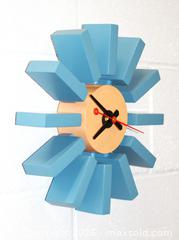 MaxSold Auction: Mid-Century Modern Block Clock George Nelson Howard Miller Style - Union City (California, USA) SELLER MANAGED Downsizing Online Auction - Tammy Court
