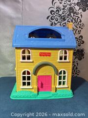 MaxSold Auction: T19 vintage fisher price Little People house - Toronto (Ontario, Canada) SELLER MANAGED Downsizing Online Auction -  The Kingsway
