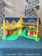 MaxSold Auction: T19 vintage fisher price Little People house - Toronto (Ontario, Canada) SELLER MANAGED Downsizing Online Auction -  The Kingsway