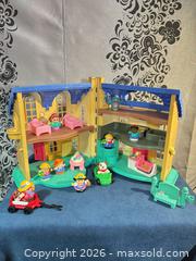 MaxSold Auction: T19 vintage fisher price Little People house - Toronto (Ontario, Canada) SELLER MANAGED Downsizing Online Auction -  The Kingsway