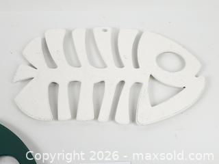 MaxSold Auction: Vintage Copco Enamel Fish Bone Trivets - Toronto (Ontario, Canada) PARTNER MANAGED Downsizing Online Auction - Esandar Drive (STORAGE)