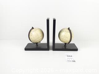 MaxSold Auction: World Globe Bookends - 2 Pieces - Toronto (Ontario, Canada) PARTNER MANAGED Downsizing Online Auction - Esandar Drive (STORAGE)