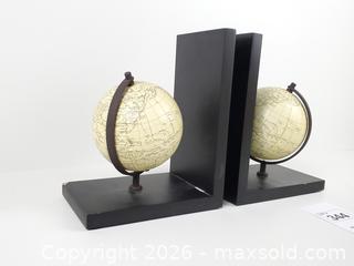 MaxSold Auction: World Globe Bookends - 2 Pieces - Toronto (Ontario, Canada) PARTNER MANAGED Downsizing Online Auction - Esandar Drive (STORAGE)