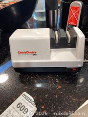 MaxSold Auction: Chefman & Calphalon Kitchen Appliances Lot: Air Fryer, Blender - Baltimore (Maryland, USA) PARTNER MANAGED Estate Sale Online Auction - Ken Oak Road