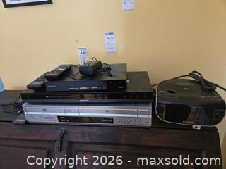 MaxSold Auction: Lot of 4–6 Sony & Roku Players and Remotes - Baltimore (Maryland, USA) PARTNER MANAGED Estate Sale Online Auction - Ken Oak Road