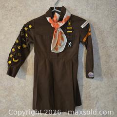 MaxSold Auction: 1980S GIRL GUIDES UNIFORM - Toronto (Ontario, Canada) SELLER MANAGED Downsizing Online Auction - Street Edmunds Drive