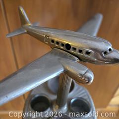MaxSold Auction: ART DECO AIRPLANE ASHTRAY STAND - Toronto (Ontario, Canada) SELLER MANAGED Downsizing Online Auction - St Edmunds Drive