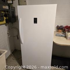 MaxSold Auction: INSIGNIA  UPRIGHT FREEZER, 14 CU FT, WHITE - Toronto (Ontario, Canada) SELLER MANAGED Downsizing Online Auction - St Edmunds Drive