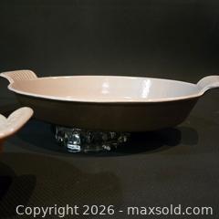 MaxSold Auction: Le Creuset Oval Gratin Baking Dish 28cm Enameled Cast Iron - Toronto (Ontario, Canada) SELLER MANAGED Downsizing Online Auction - St Edmunds Drive