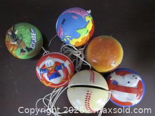 MaxSold Auction: Lot of 6 Multicolor Plastic Yo-Yos with Character Graphics - Toronto (Ontario, Canada) SELLER MANAGED Downsizing Online Auction - St Edmunds Drive
