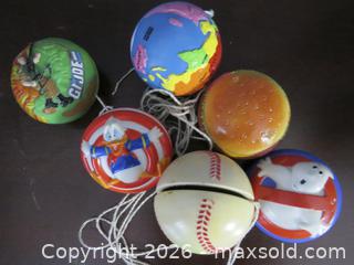 MaxSold Auction: Lot of 6 Multicolor Plastic Yo-Yos with Character Graphics - Toronto (Ontario, Canada) SELLER MANAGED Downsizing Online Auction - St Edmunds Drive