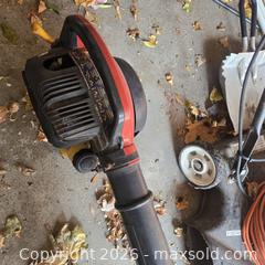 MaxSold Auction: STEP LADDER, LAWN MOWER AND LEAF BLOWER - Toronto (Ontario, Canada) SELLER MANAGED Downsizing Online Auction - St Edmunds Drive
