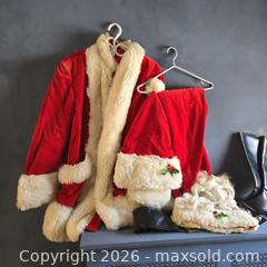 MaxSold Auction: VINTAGE SANTA SUIT WITH ACCESSORIES - Toronto (Ontario, Canada) SELLER MANAGED Downsizing Online Auction - St Edmunds Drive