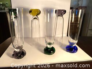 MaxSold Auction: Mid-Century Modern Bud Vases - Ottawa (Ontario, Canada) SELLER MANAGED Estate Sale Online Auction - Hot Springs Way