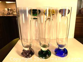 MaxSold Auction: Mid-Century Modern Bud Vases - Ottawa (Ontario, Canada) SELLER MANAGED Estate Sale Online Auction - Hot Springs Way